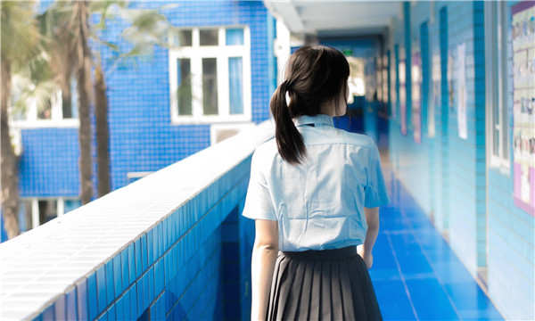源城如何找到一个可以帮助我生孩子的女人？